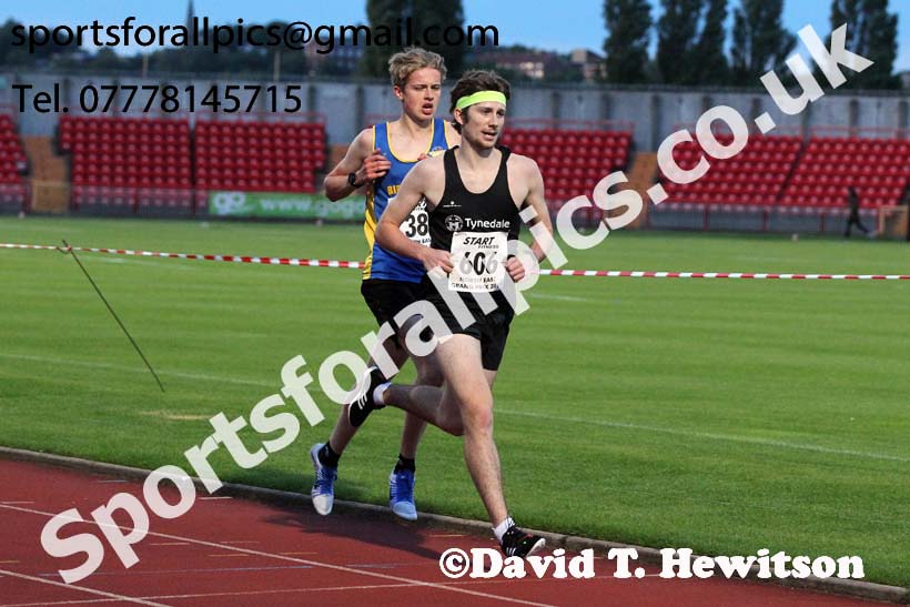 Senior graded 3000 metres, 2019 North East Grand Prix, Gateshead Stadium. Photo: David T. Hewitson/Sports for All Pics